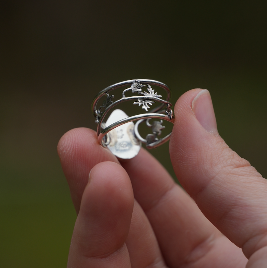 Moss Agate Bleeding Heart Ring | Size 9