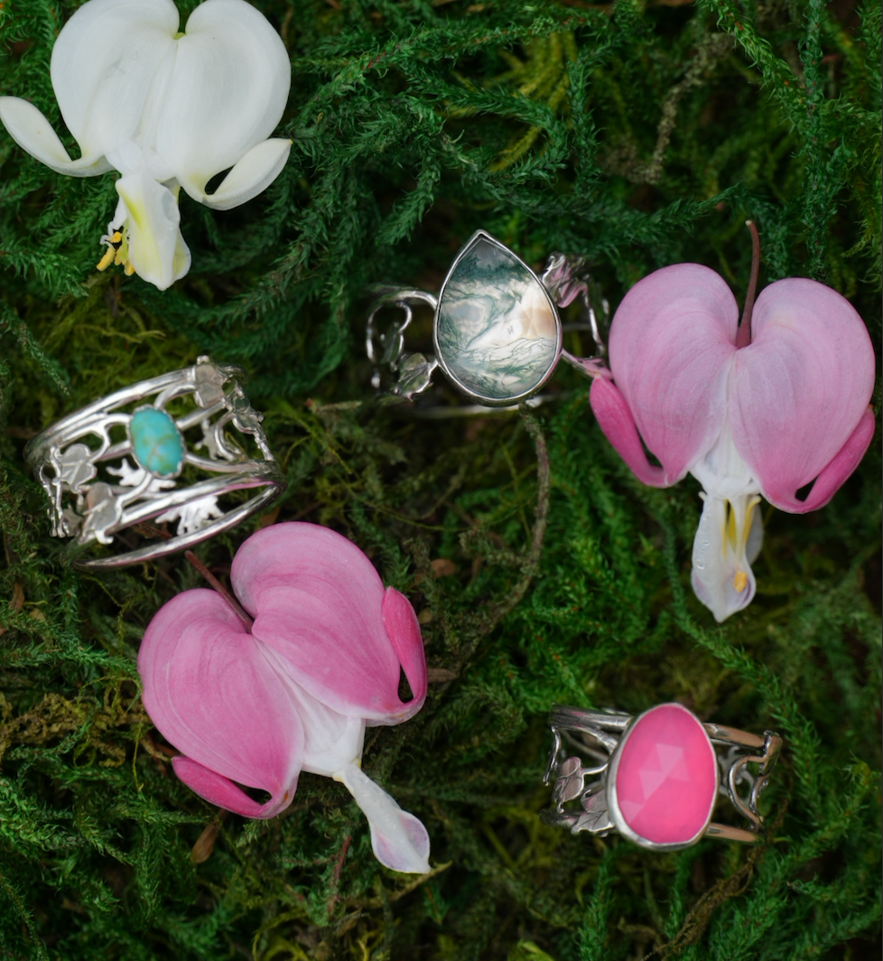Moss Agate Bleeding Heart Ring | Size 9