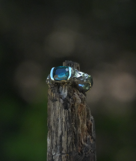 Equinox Kyanite Ring | Size 6.5