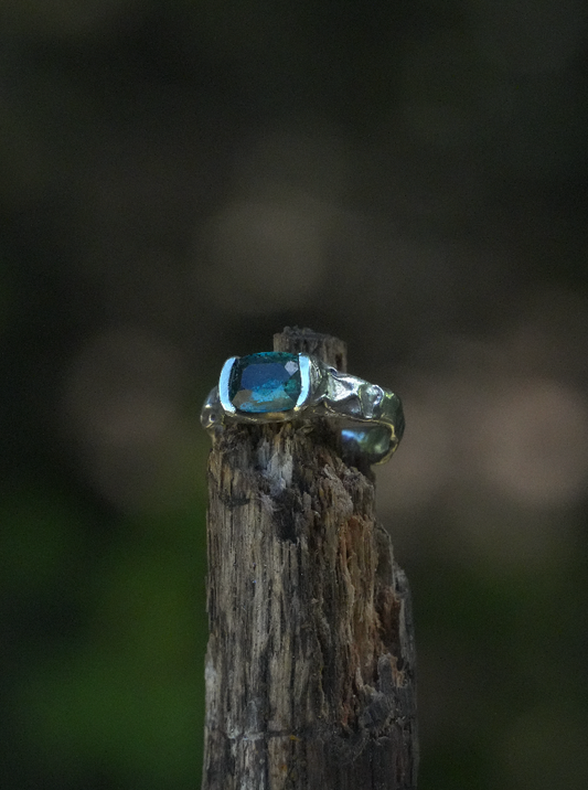 Equinox Kyanite Ring | Made-To-Order